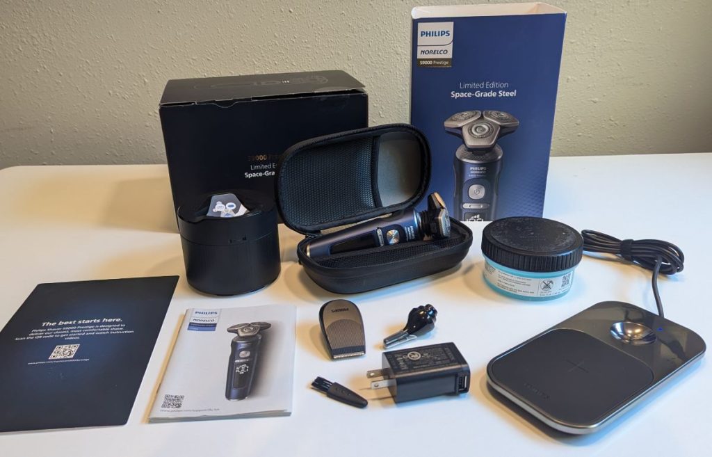 the box and everything included with the Philips Norelco S9000 Prestige Space Grade Shaver